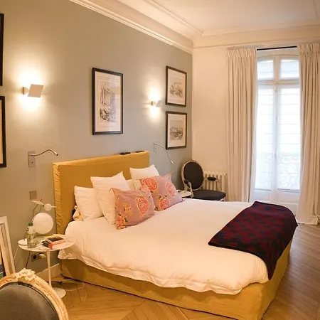 3ch | 4 Pers | balcon Filant | notre Dame De Apartment
